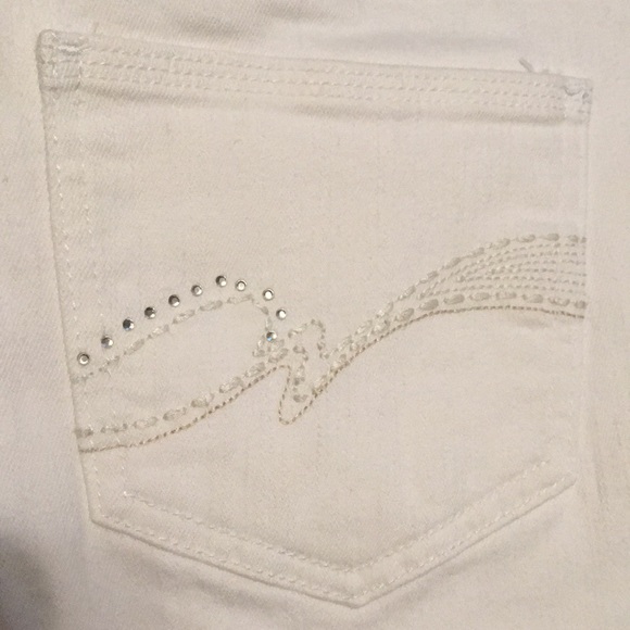 St John’s Bay Capris - Picture 4 of 5